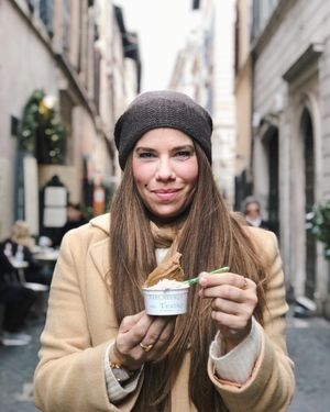 Image post by @kirstenalana on Instagram