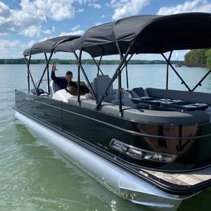 Image post by @charlotteskiboats on Facebook