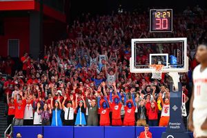 Image post by @red_scare on Twitter