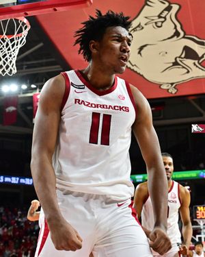 Image post by @RazorbackMBB on Twitter