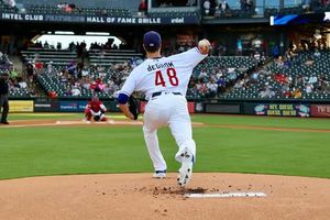 Image post by @rrexpress on Instagram