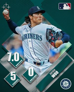 Image post by @everettaquasox on Instagram