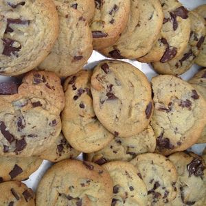 Image post by @insomniacookies on Instagram