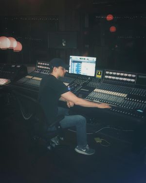 Image post by @jesseraymix on Instagram
