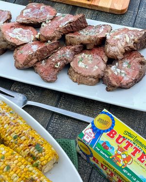 Image post by @stewleonards on Instagram