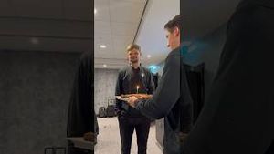 Video post by @ldnlions on YouTube