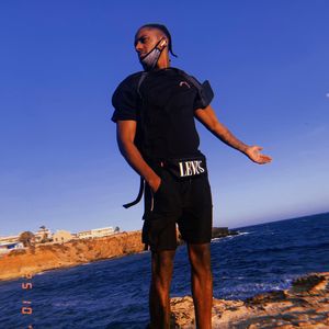 Image post by @iamtheroyalguard on Instagram