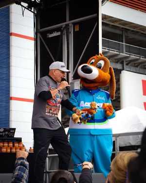 Image post by @texasmotorspeedway on Facebook
