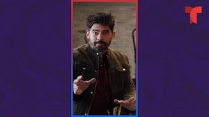 Video post by @telemundo on YouTube