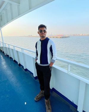 Image post by @imharshaddhage on Instagram
