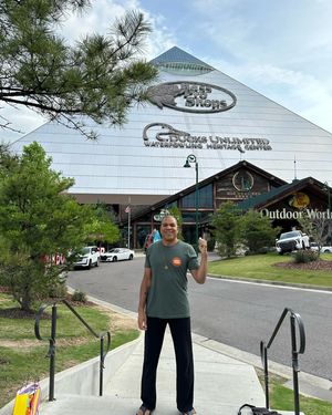 Image post by @oteil_burbridge on Instagram