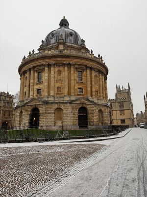 Image post by @oxford_uni on Instagram