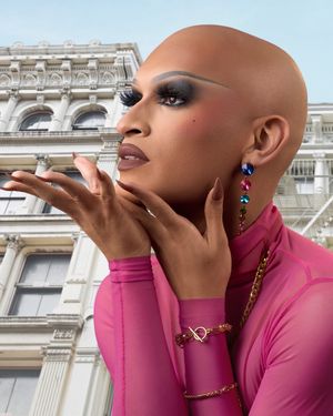 Image post by @maybelline on Instagram