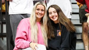 Image post by @IndianaWBB on Twitter