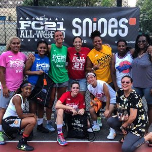 Image post by @ladieswhohoop on Instagram
