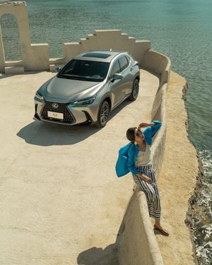 Image post by @discoverlexus on Instagram