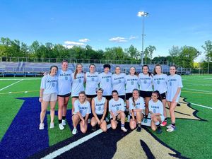 Image post by @ilhsgirlssoccer on Instagram