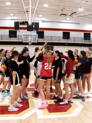 Image post by @jserra.girlsbasketball on Instagram