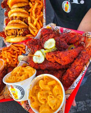 Image post by @daveshotchicken on Instagram