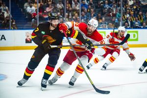 Image post by @NHLFlames on Twitter