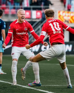 Image post by @azalkmaar on Instagram