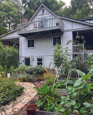 Image post by @ahs_gardening on Instagram