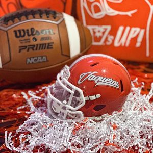 Image post by @utrgvfootball on Instagram