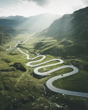 Image post by @droneartgallery on Instagram