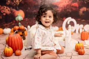 Image post by @newbornbabyphotographystudio on Instagram