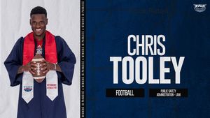 Image post by @FAUOwlsFootball on Facebook