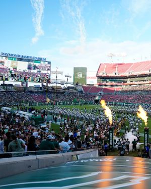 Image post by @usffootball on Instagram
