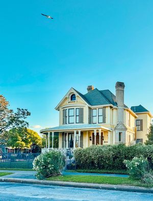 Image post by @galvestonisland on Instagram