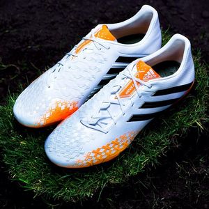 Image post by @soccerdotcom on Instagram