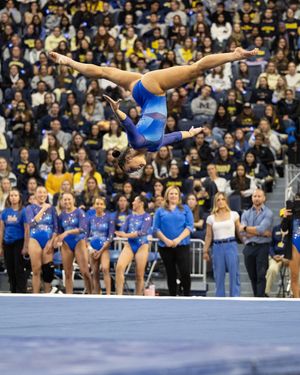 Image post by @uclagymnastics on Instagram