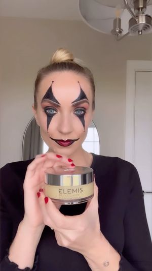 Video post by @harebell_grove on Instagram