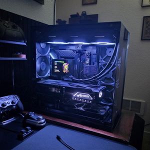 Image post by @microcenter on Instagram