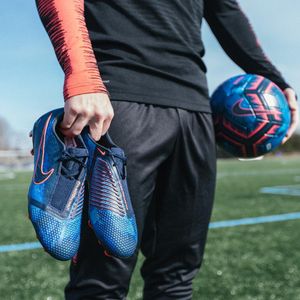 Image post by @soccerdotcom on Instagram
