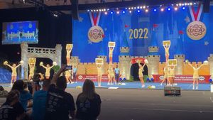 Image post by @bhs__cheer on Instagram