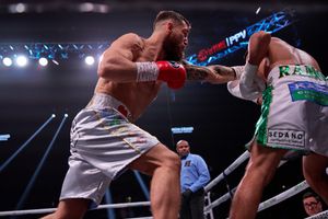 Image post by @showtimeboxing on Instagram