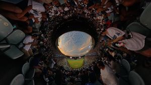 Image post by @MLB on Twitter