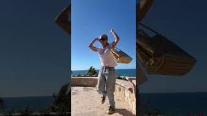 Video post by @shop.with.caroline on YouTube