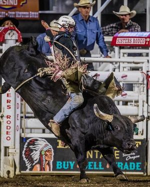Image post by @sistersrodeo on Instagram