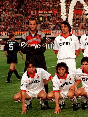 Image post by @retro_calcio on Instagram