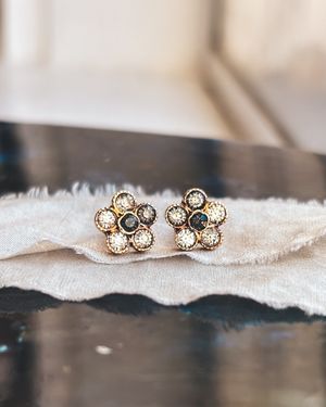 Image post by @maejeanvintage on Instagram