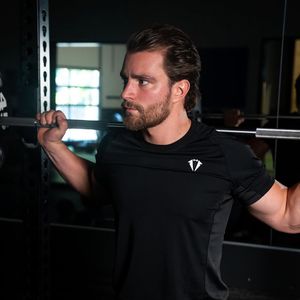 Image post by @newsuitfitness on Instagram