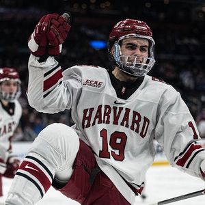 Image post by @harvardmhockey on Instagram