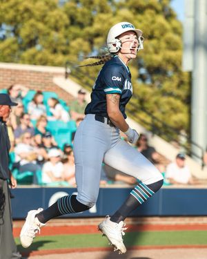 Image post by @uncwsoftball on Instagram