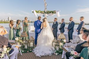 Image post by @yachtstarship on Instagram