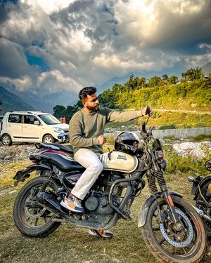 Image post by @abhi_designer01 on Instagram