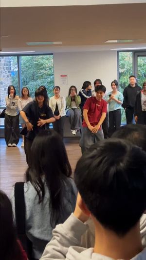 Video post by @uofglasgow on Instagram